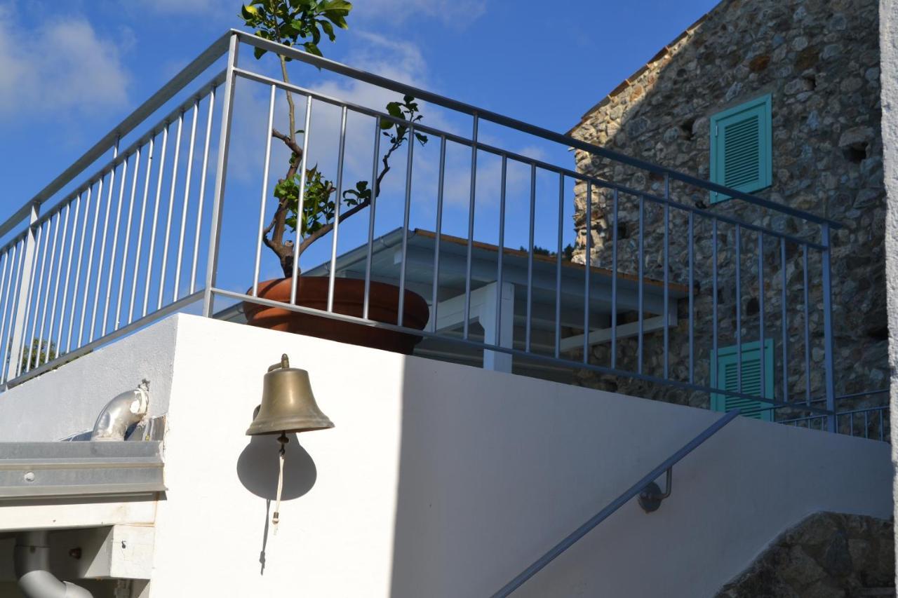 Borgo Rosso Di Sera Resort San Lucido Exterior foto