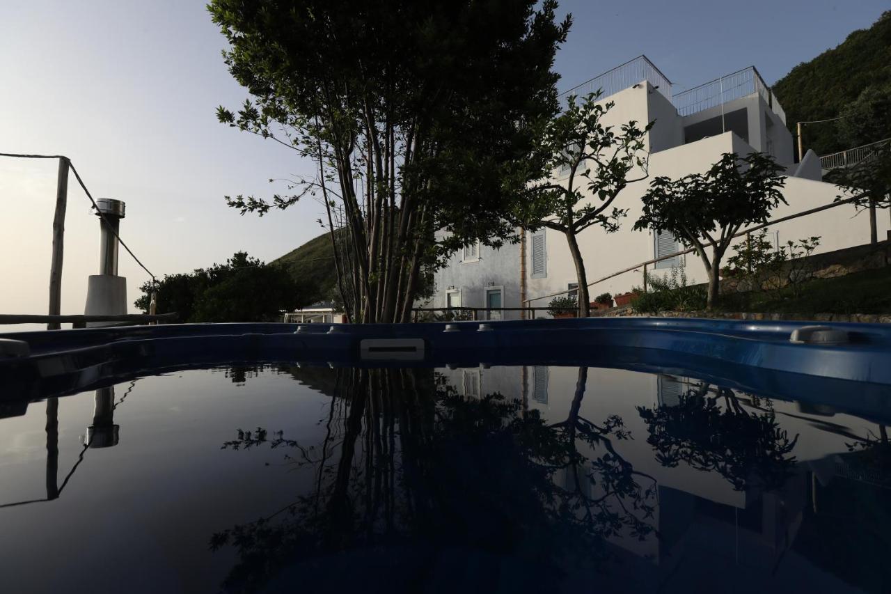 Borgo Rosso Di Sera Resort San Lucido Exterior foto